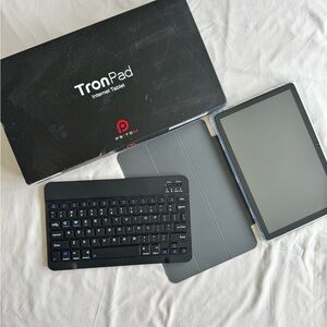 Black Tablet Keyboard with Slim Chiclet Keys